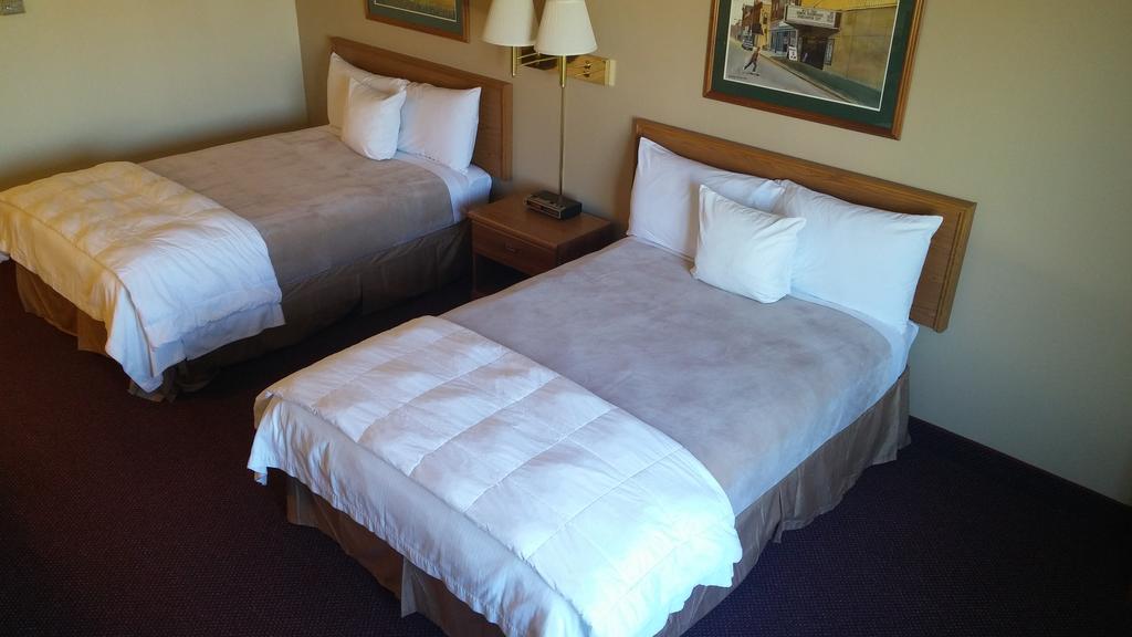 Econo Lodge Maquoketa Экстерьер фото