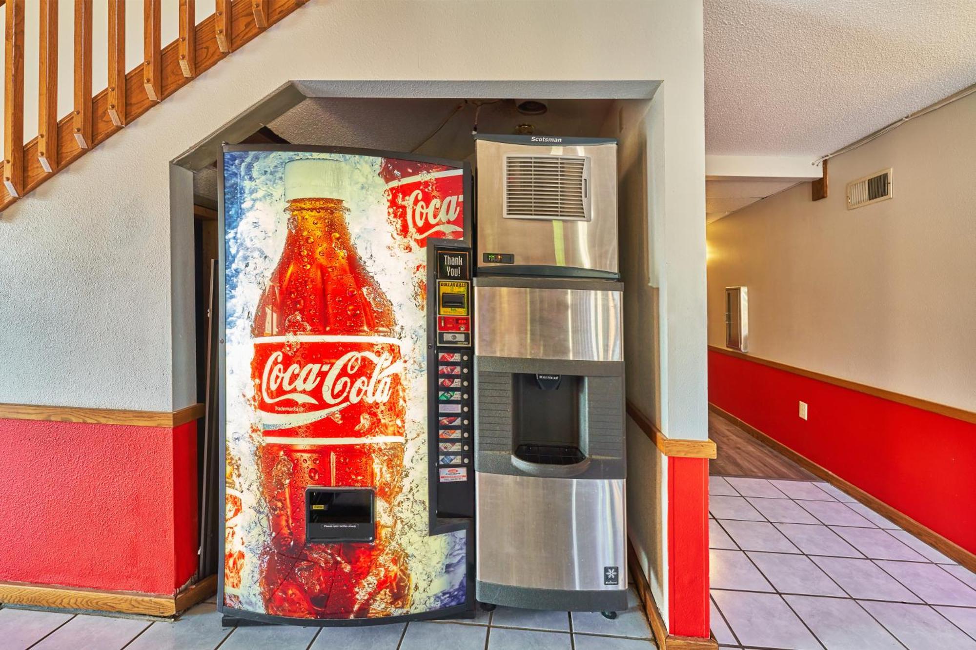 Econo Lodge Maquoketa Экстерьер фото