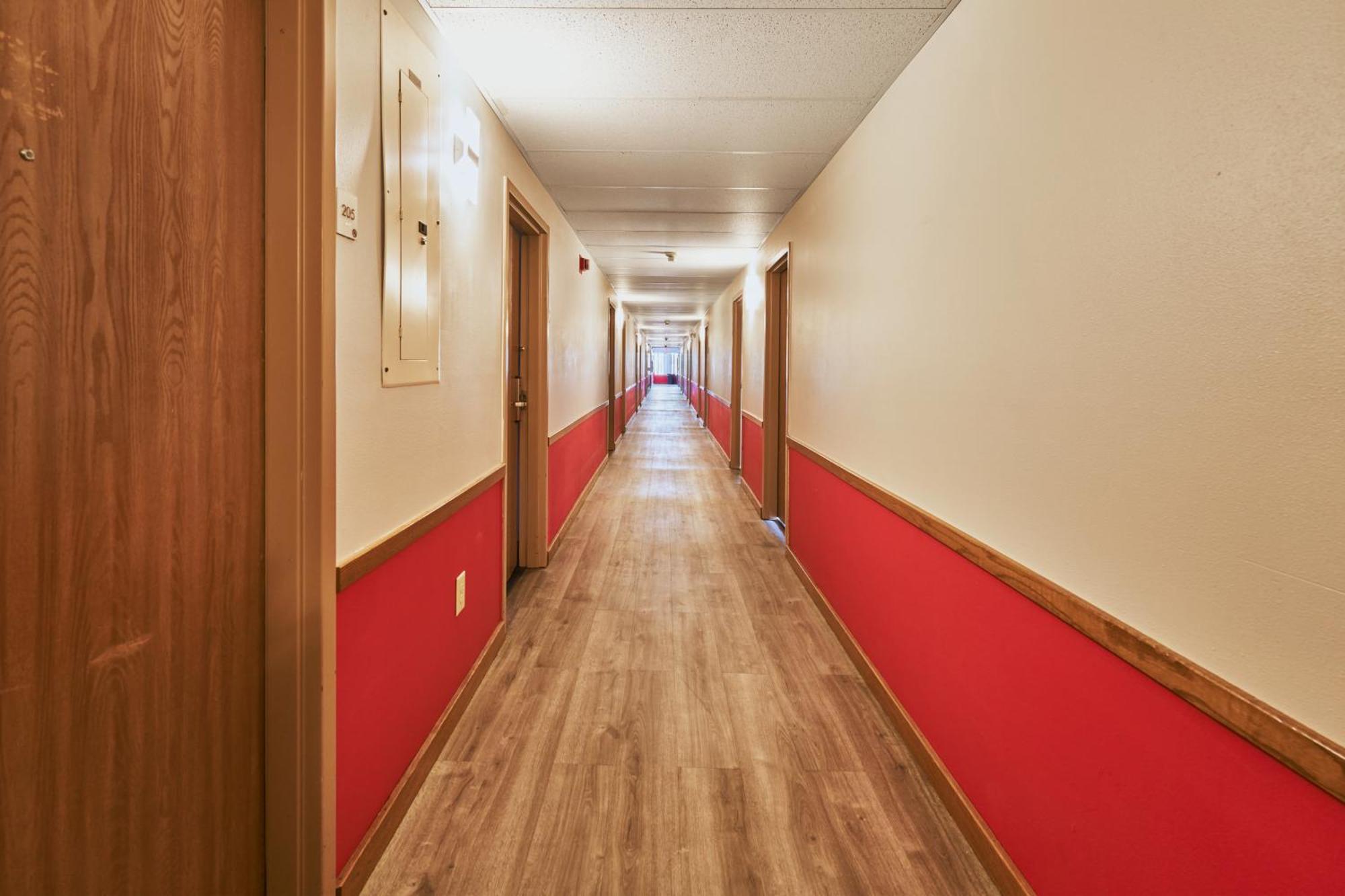Econo Lodge Maquoketa Экстерьер фото